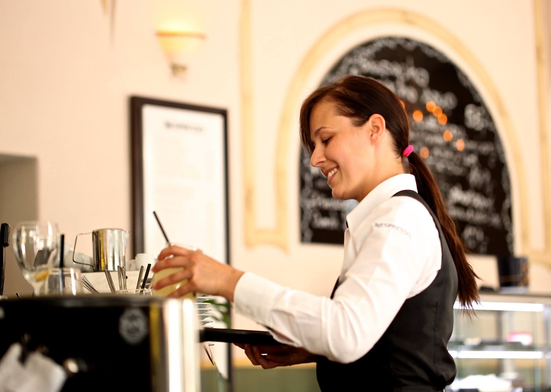 Recruiting im Wandel - Neue Generationen, neue Erwartungen" mit besonderer Berücksichtigung der Tourismus-, Gastronomie-, Hotellerie- und Event-Branche.